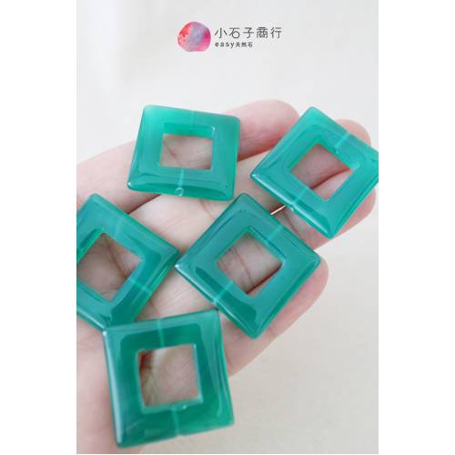 綠瑪瑙-正方中空25mm(1入) 簍空系列